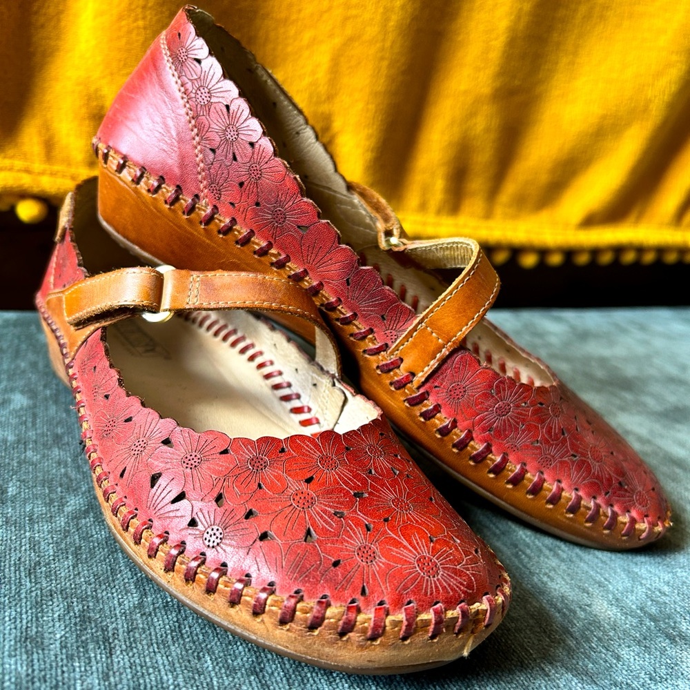 Pikolino’s maryjane red leather shoes, size 37